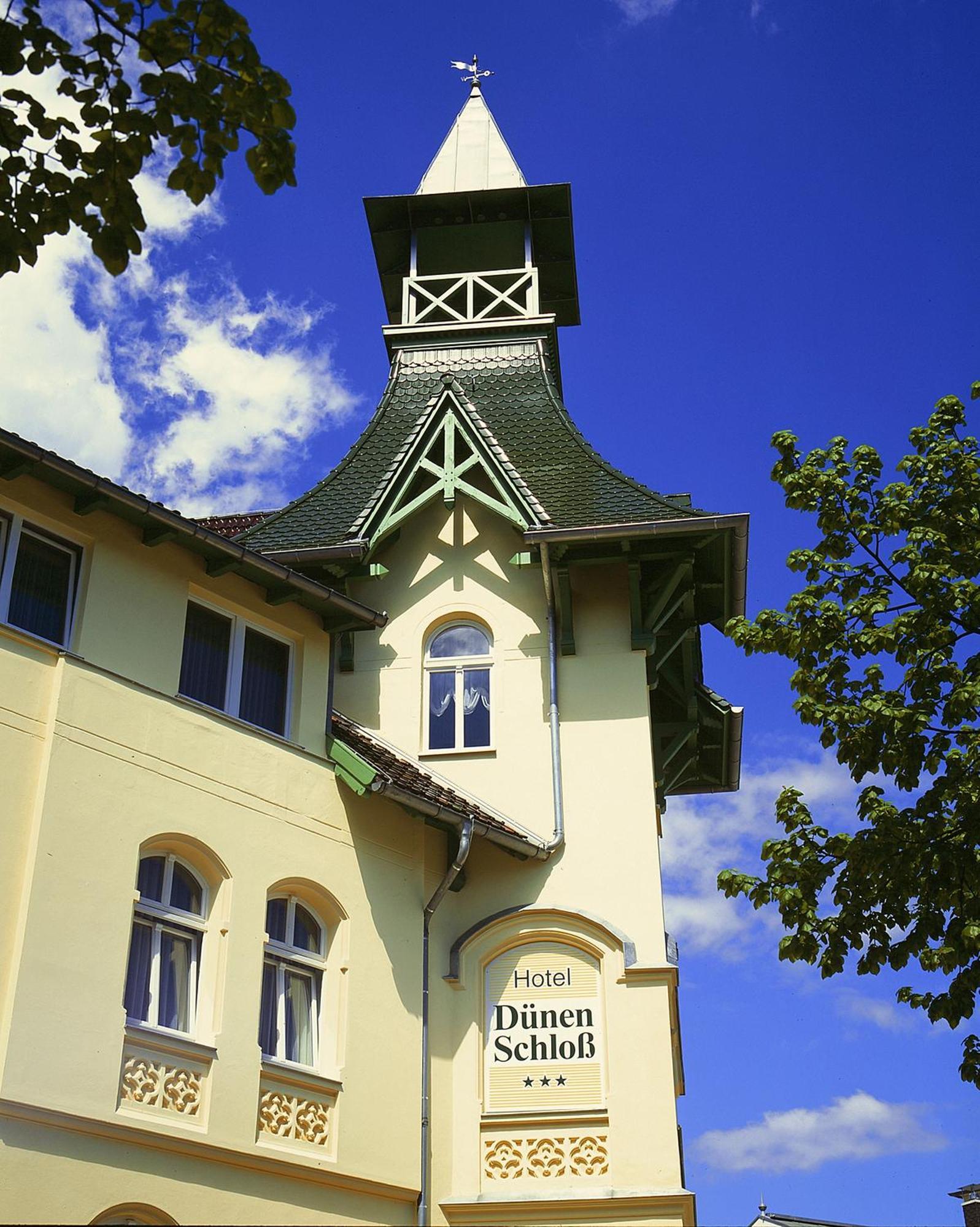 Hotel Duenenschloss Mit Private Spa Zinnowitz Exterior foto